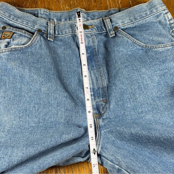 Vintage Wrangler Authentic Jeans Mens 36x32 Light Wash Blue Tapered USA Denim - Picture 11 of 16